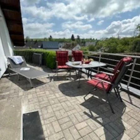Appartement In Eifel With Scenic Views Lissendorf